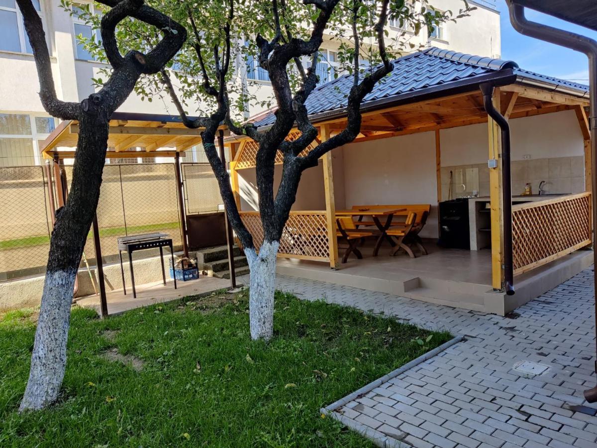 Casa Marina Guest House Călimăneşti Exterior foto